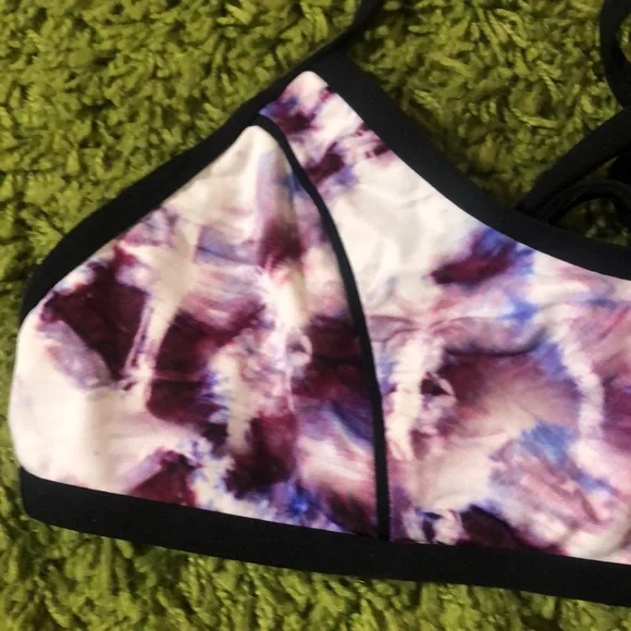 ⭐️ Jolyn Swim top - Picture 2 of 5